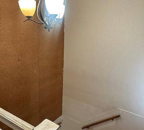 3rd image of 320 N Willard St