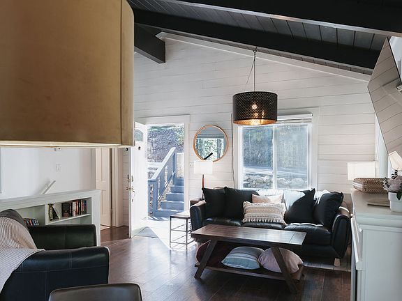 Living Room and Entrance