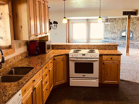 2nd image of 13239 S Lovers Ln