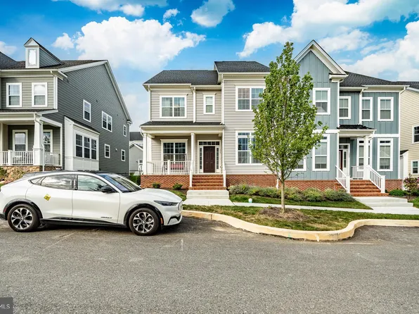 155 Lotus Ln, Malvern, PA 19355