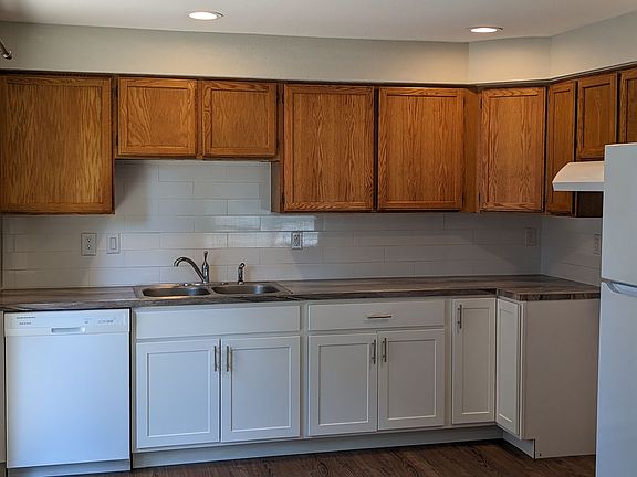 4th image of 3112 Grand Blvd #3112