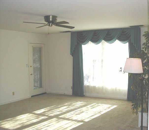 2nd image of 3207 Falcon Ln #D122