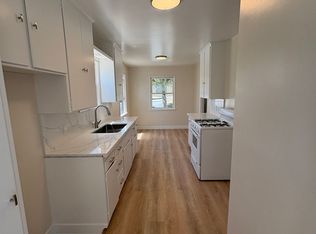 1+1 Cozy Cottage above Ventura College with 1 car garage & refrigerator, Ventura, CA 93003