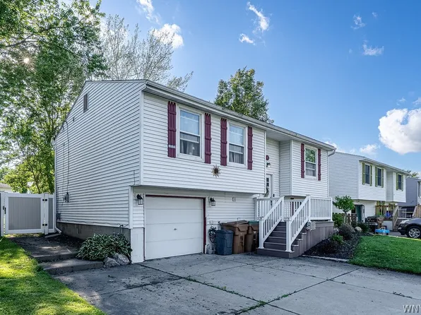 40 Benz Dr, Depew, NY 14043