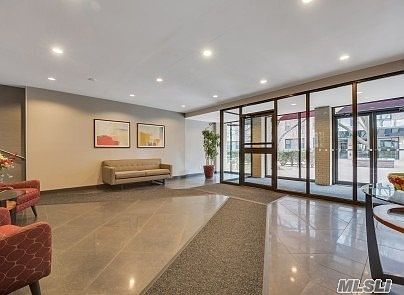 4th image of 5 Birchwood Ct APT 4O