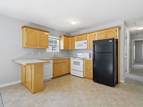 5th image of 104 Hanna Dr