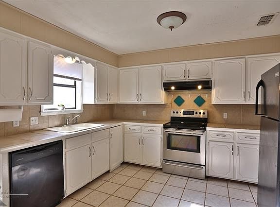 4th image of 3601 Scranton Ln