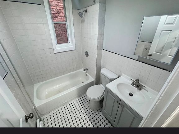 2nd image of 367 Morris Ave #2LL