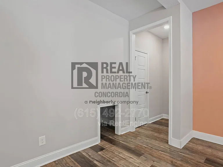 338 Crusaw Dr — Photo 16