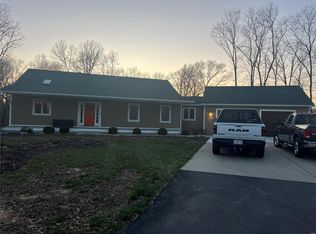 20555 Creek Rd, Jerseyville, IL 62052