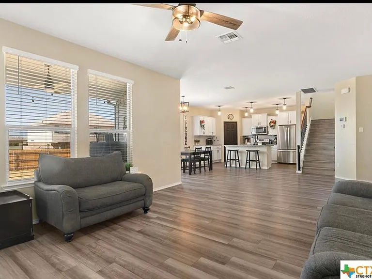 8702 Stonehollow Dr — Photo 7