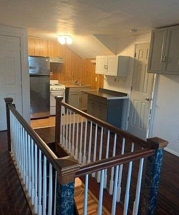3rd image of 50 Pine Hill Ln