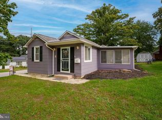 905 Hauf Ave, Essex, MD 21221