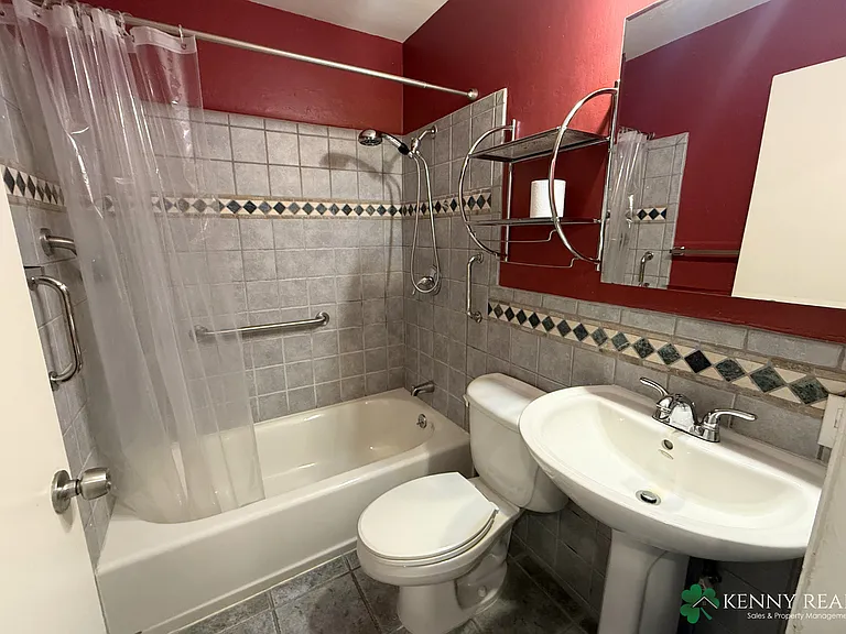 72 Crestview Ave #B — Photo 9