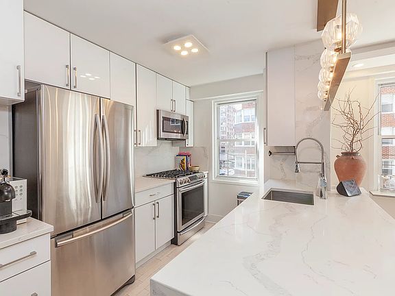 2nd image of 175 E 74th St APT 6C