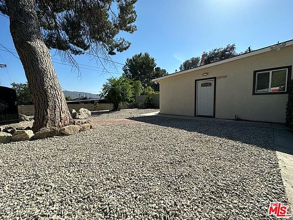 5th image of 10223 Haines Canyon Ave