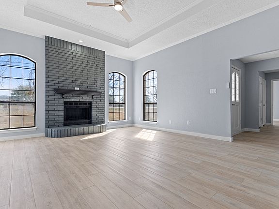 4th image of 655 E Reindeer Rd