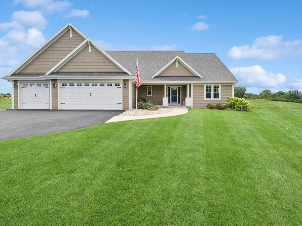 N1451 Maple Ridge ROAD, Lake Geneva, WI 53147