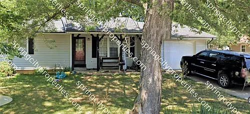 101 W Long Ln Photo 1