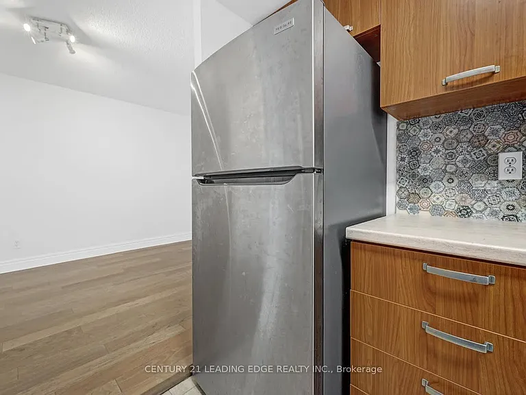 55 Harrison Garden Blvd #905 — Photo 8