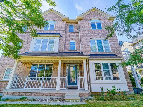 1 Burnsborough St, Ajax, ON L1S 0B7