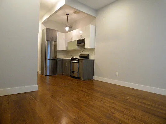 Rented by Premier Metro Realty Corp | media 16