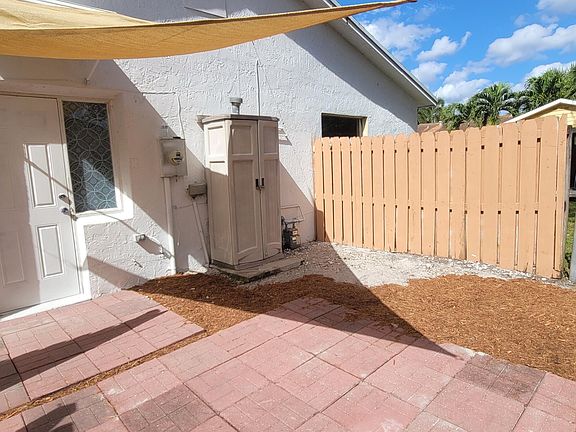 5th image of 4839 Poseidon Place