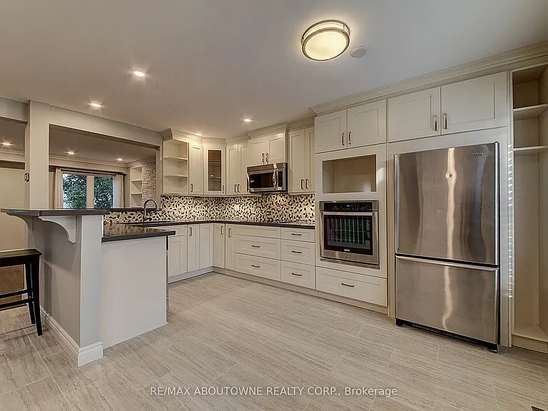 2353 Marine Dr #3 — Photo 5