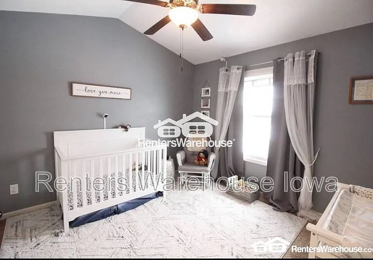 165 SE Pleasant View Dr — Photo 11