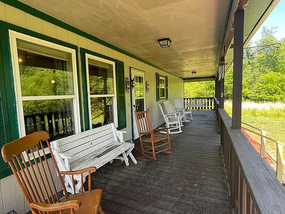 3rd image of 1883 26th Hwy
