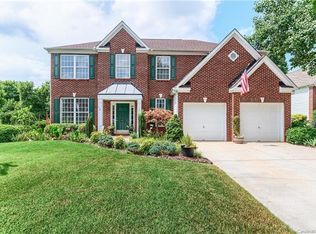 4521 Astonboro Dr, Charlotte, NC 28216