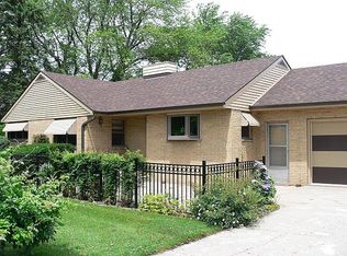 2530 5 1/2 Mile Rd, Racine, WI 53402