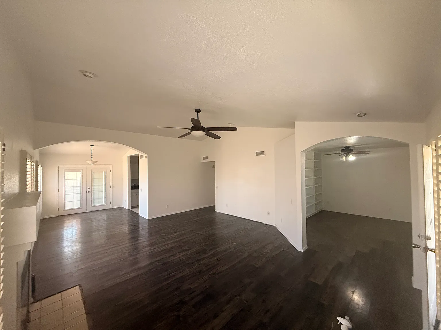 3 bed, 1386 sqft, $3,000 — Photo 2