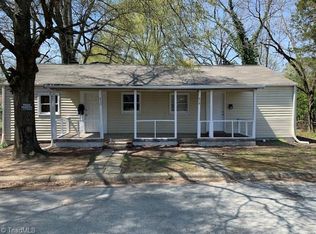 412 Crater St, Burlington, NC 27217