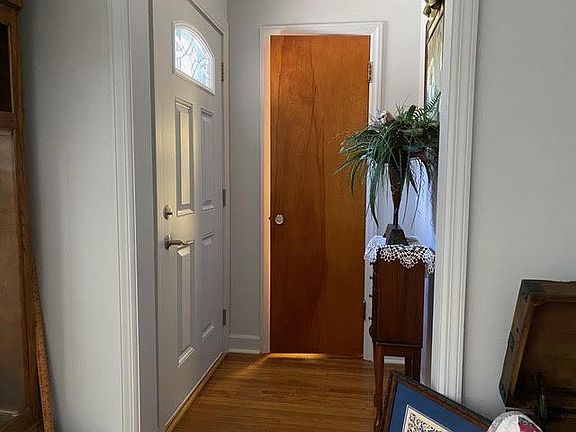 5th image of 8476 E Wabash Ave
