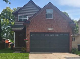 11037 Cornell St, Taylor, MI 48180