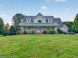 5163 Country Squire Rd, Dryden, MI 48428