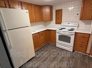 1215 N Columbus St APT C, Lancaster, OH 43130