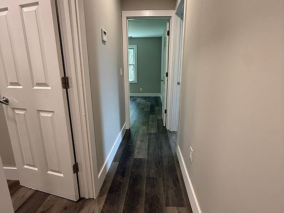 4th image of 319 Happy Hollow Rd
