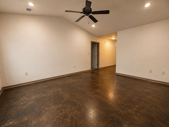 3rd image of 4757 Wildwood Ln