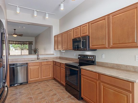 5th image of 1434 W Weatherby Way