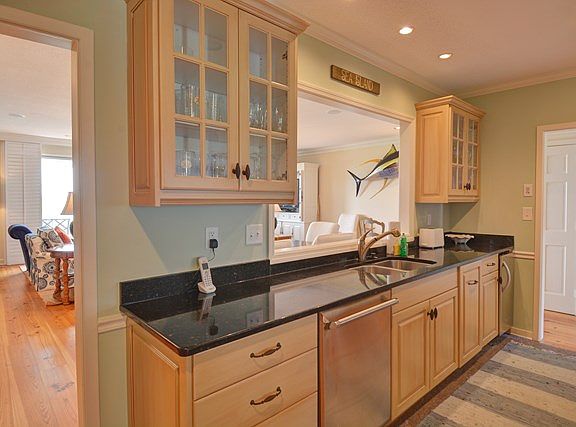 3rd image of 1004 River Club Dr