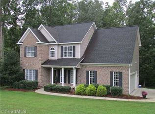2350 Hickory Forest Dr, Asheboro, NC 27203