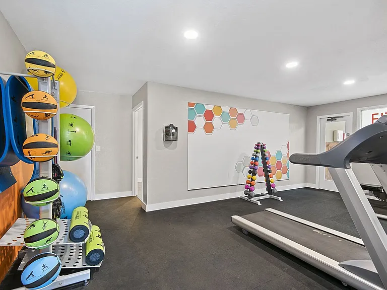 Brookstone Apartments — Photo 16