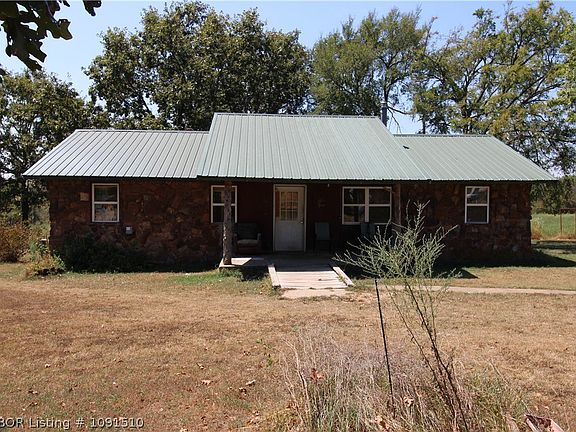 2nd image of 463142 E 995th Rd