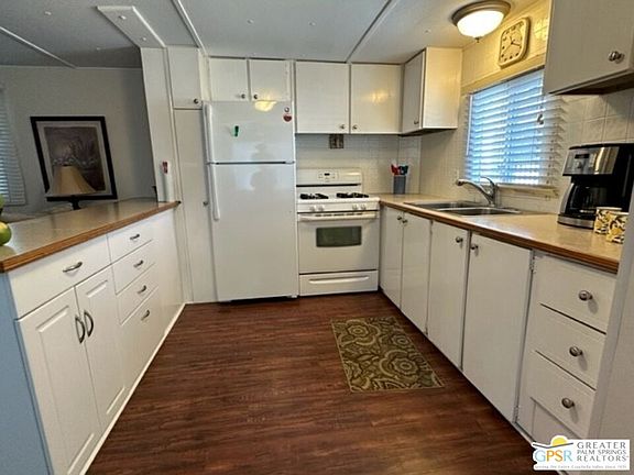 4th image of 11 McKinley St