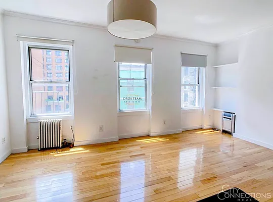 Rented by City Connections Realty | media 1