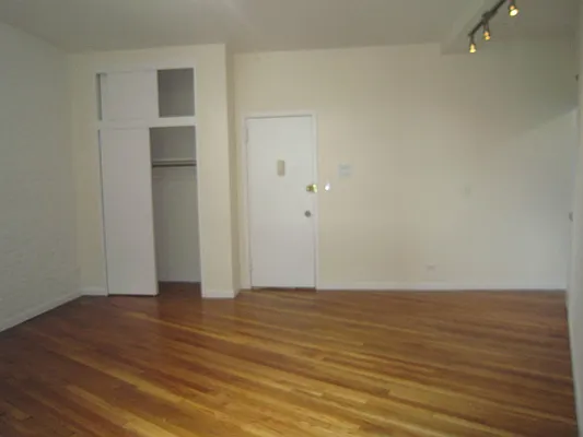 Rented by Immac Realty | media 51
