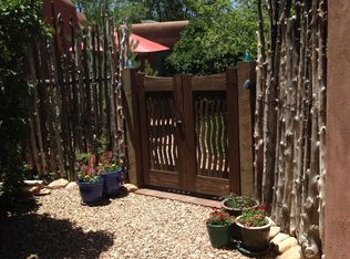 542 Onate Pl, Santa Fe, NM 87501