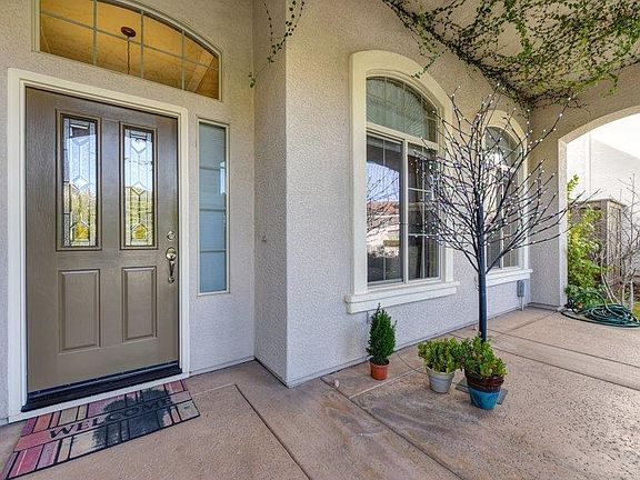3rd image of 1709 Courante Way